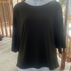 Rachel Roy green cold shoulder top. Size small.